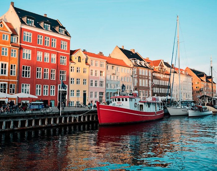 Descubra Fiordos y Helsinki - Prestige 2026