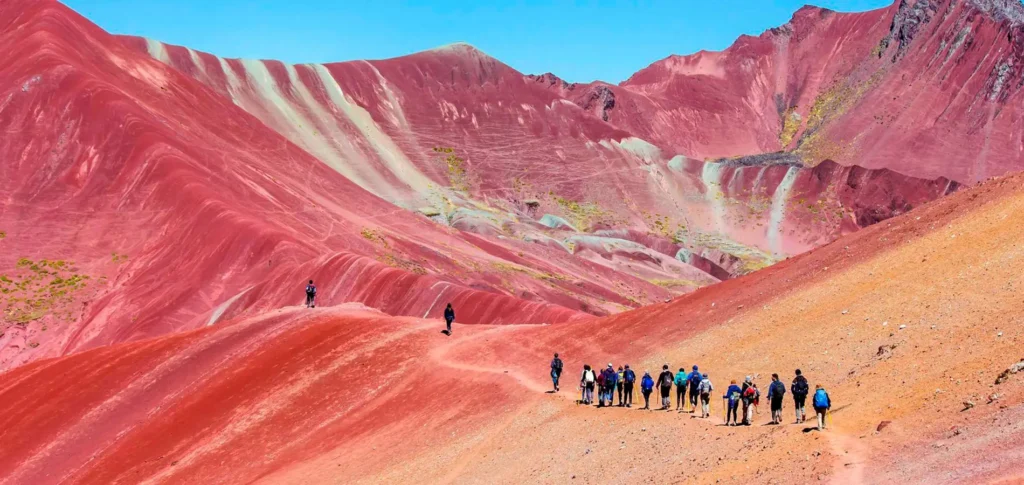 PERÚ DESIERTO Y COLORES 2026